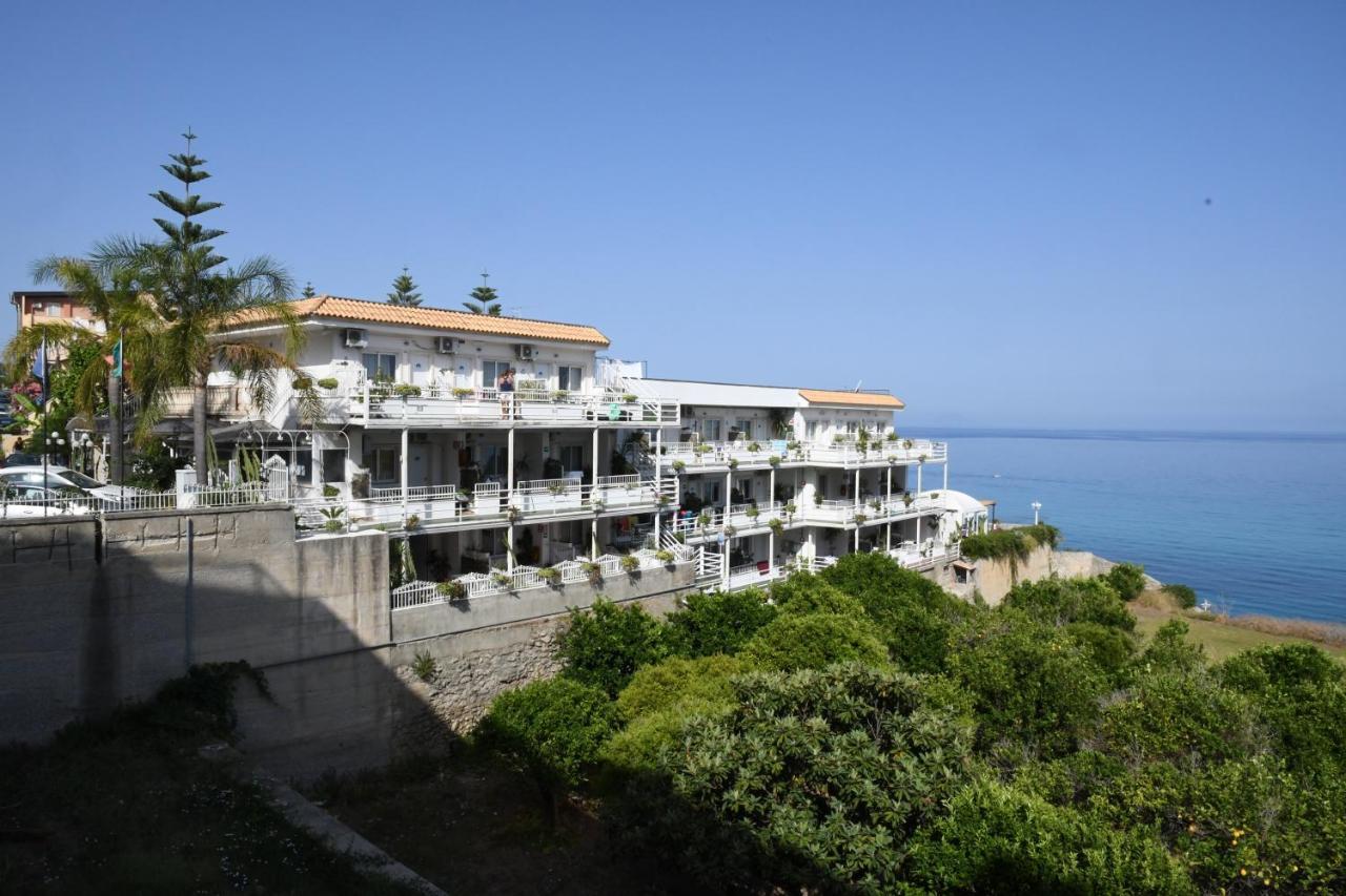 Vale-Mare-Tropea Hotel ภายนอก รูปภาพ