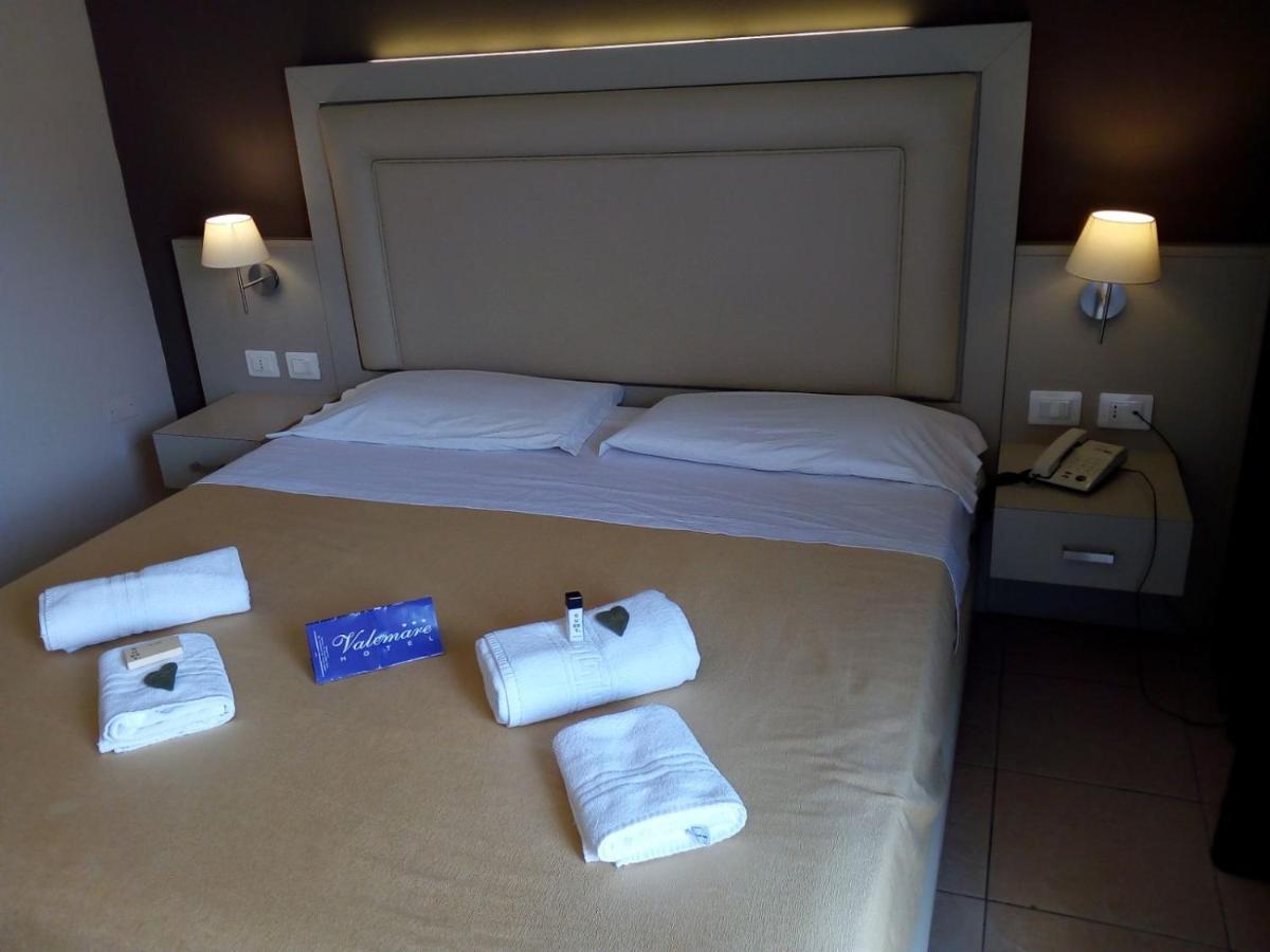Vale-Mare-Tropea Hotel ภายนอก รูปภาพ