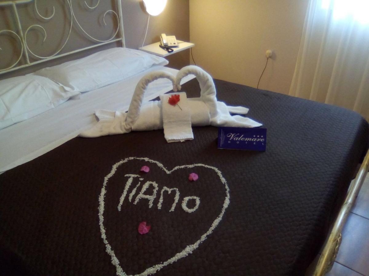Vale-Mare-Tropea Hotel ภายนอก รูปภาพ